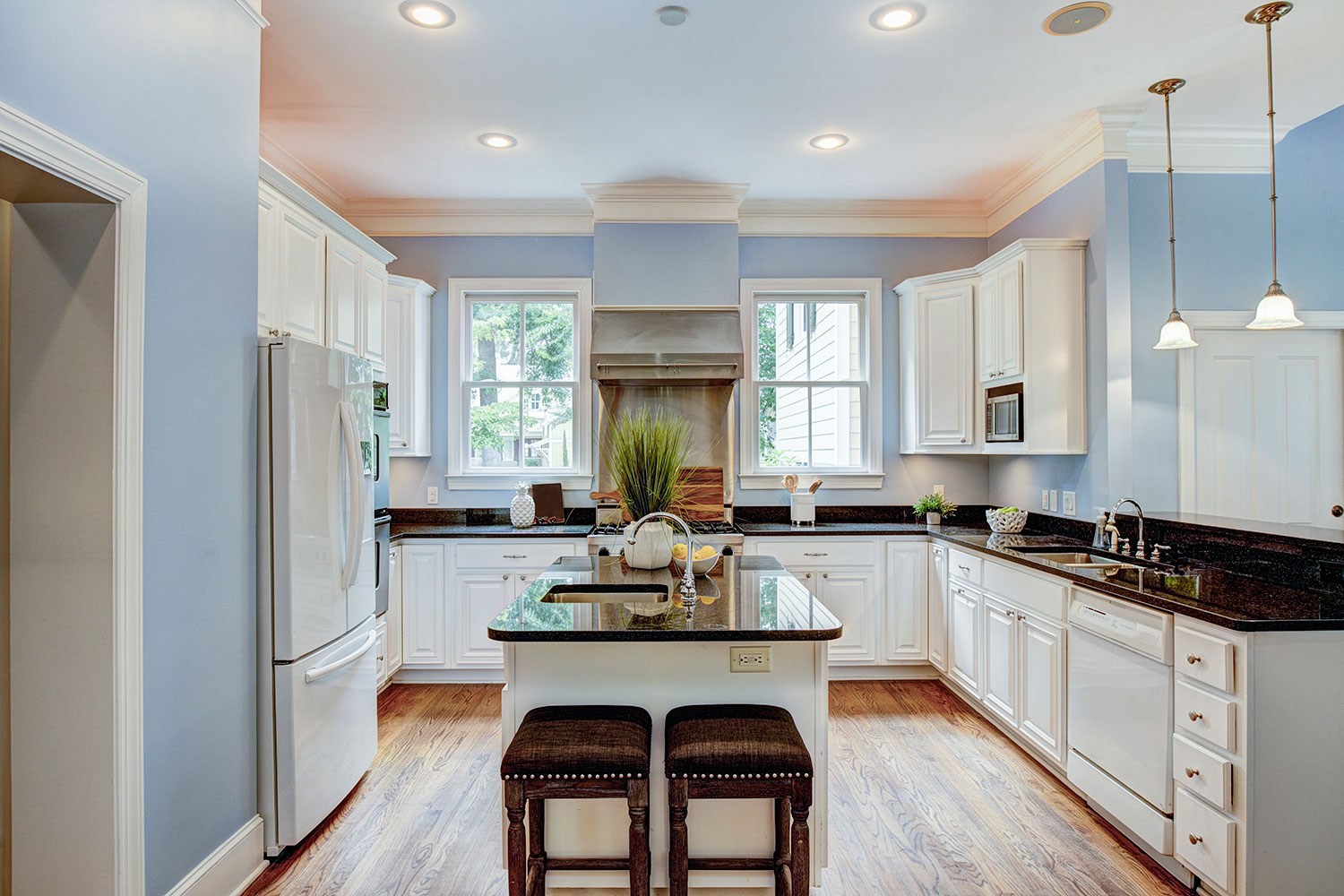 Custom & Energy-Efficient Kitchen Remodeling