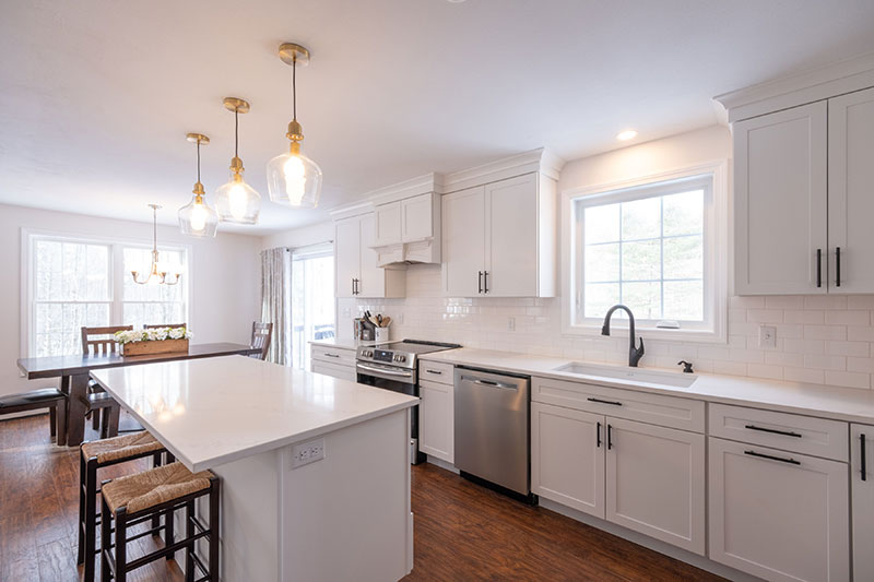 Custom & Energy-Efficient Kitchen Remodeling